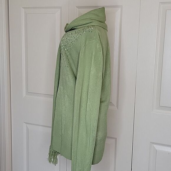 CAROL TAYLOR Green V-neck Sweater with Removeable Scarf Size Large - Picture 4 of 6